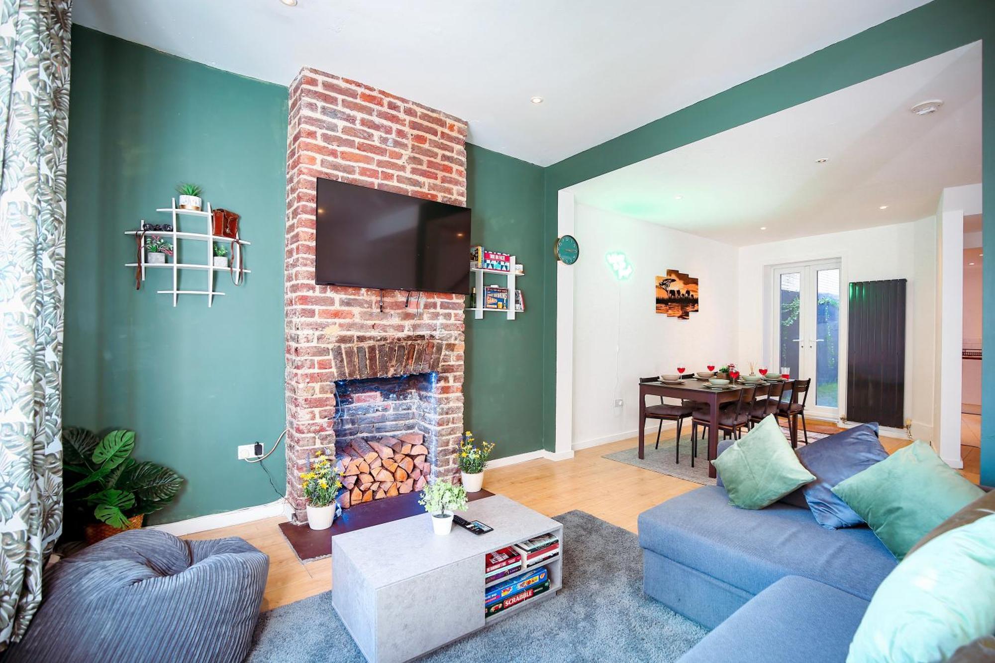 Three Bedroom House By Peacegrove Homes Short Lets & Serviced Accommodation Brighton With Free Wifi & Pet Friendly 외부 사진